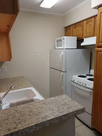 $850 | 3730 Fairfield Avenue, Unit 264, Shreveport, LA 71104