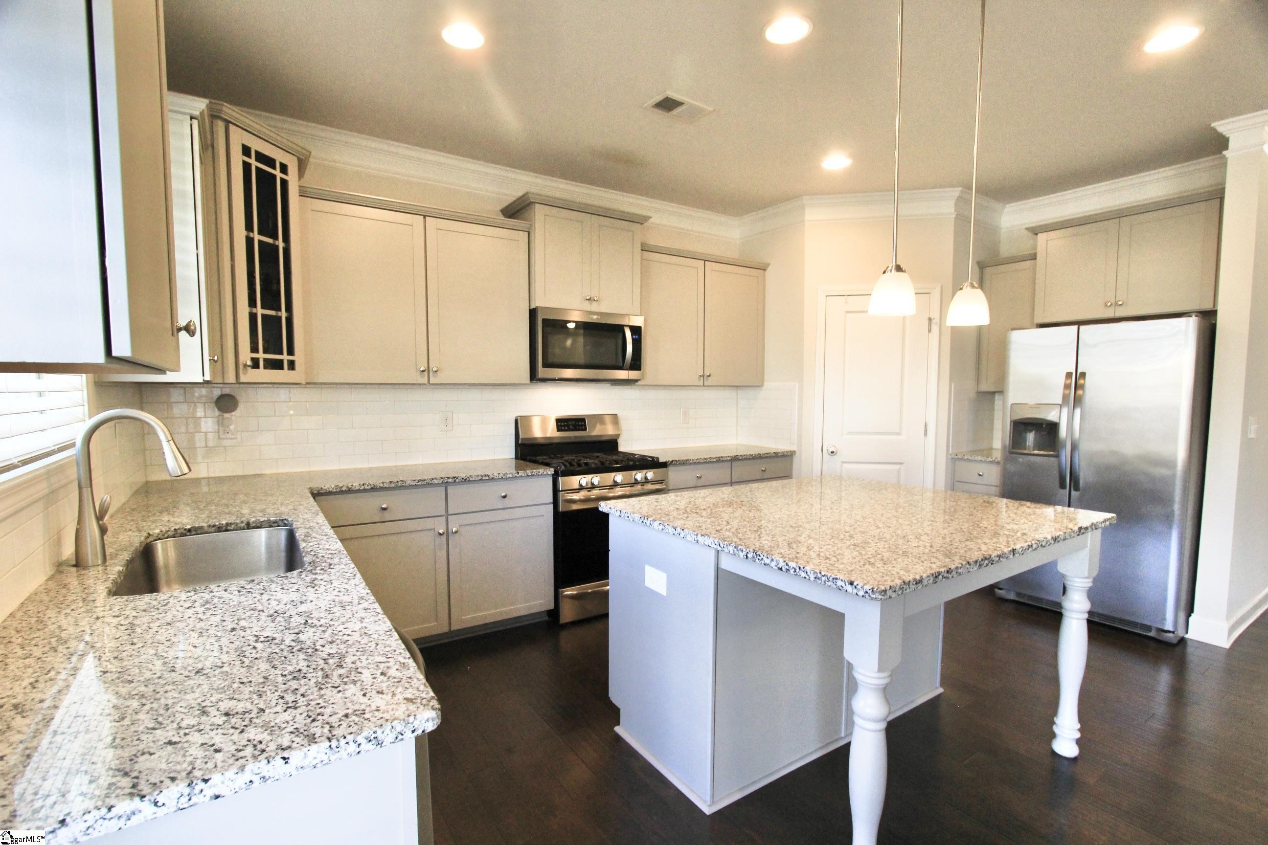 706 Troutdale Lane Simpsonville, SC 29680 - Photo 11 of 50