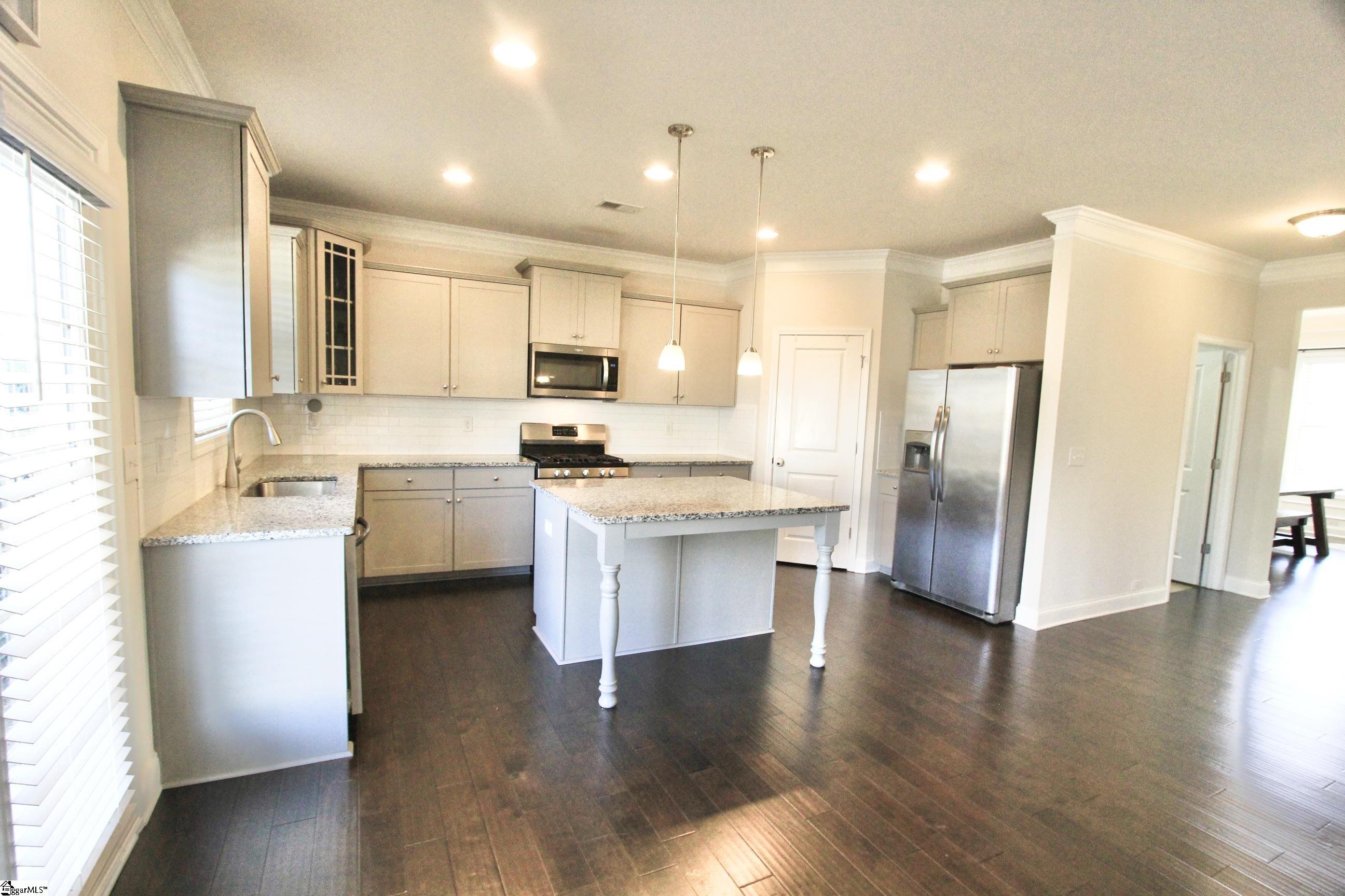 706 Troutdale Lane Simpsonville, SC 29680 - Photo 10 of 50