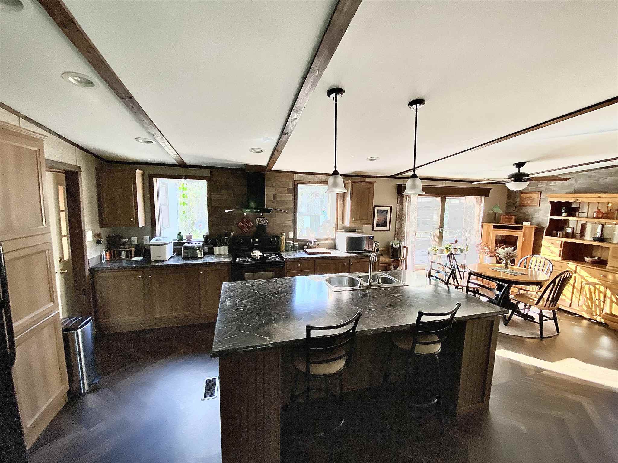 43 Kingfield Road Pittsburg, NH 03592 - Photo 6 of 38 Gallery Image 6
