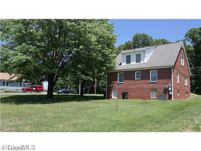 5410 Old Rural Hall Road Winston-Salem, NC 27105 - Photo 2 of 15 Exterior Back.