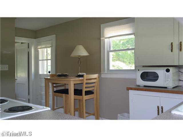 5410 Old Rural Hall Road Winston-Salem, NC 27105 - Photo 6 of 15 Kitchen.