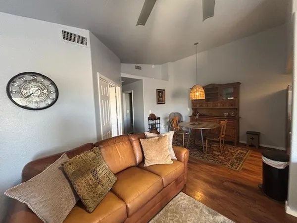 $2,250 | 969 West B W Kenwood Avenue Avenue, Kingman, AZ 86409