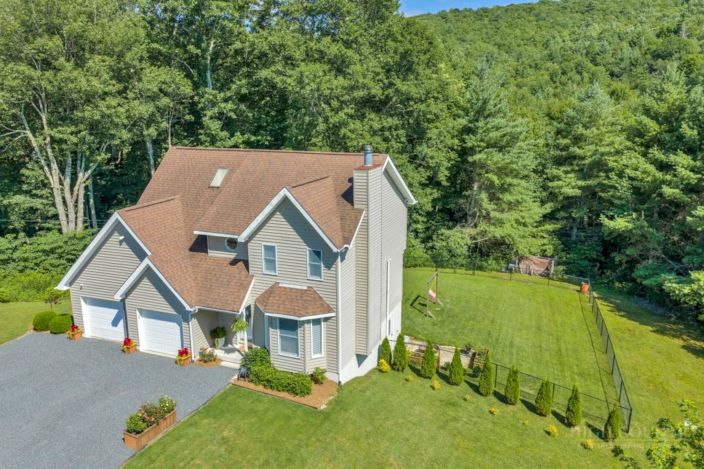 6415 Rhododendron Run Newland, NC 28657 - Photo 28 of 37