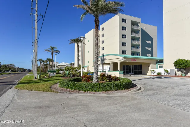 $3,500 | 4495 South Atlantic Avenue, Unit 4040, Ponce Inlet, FL 32127