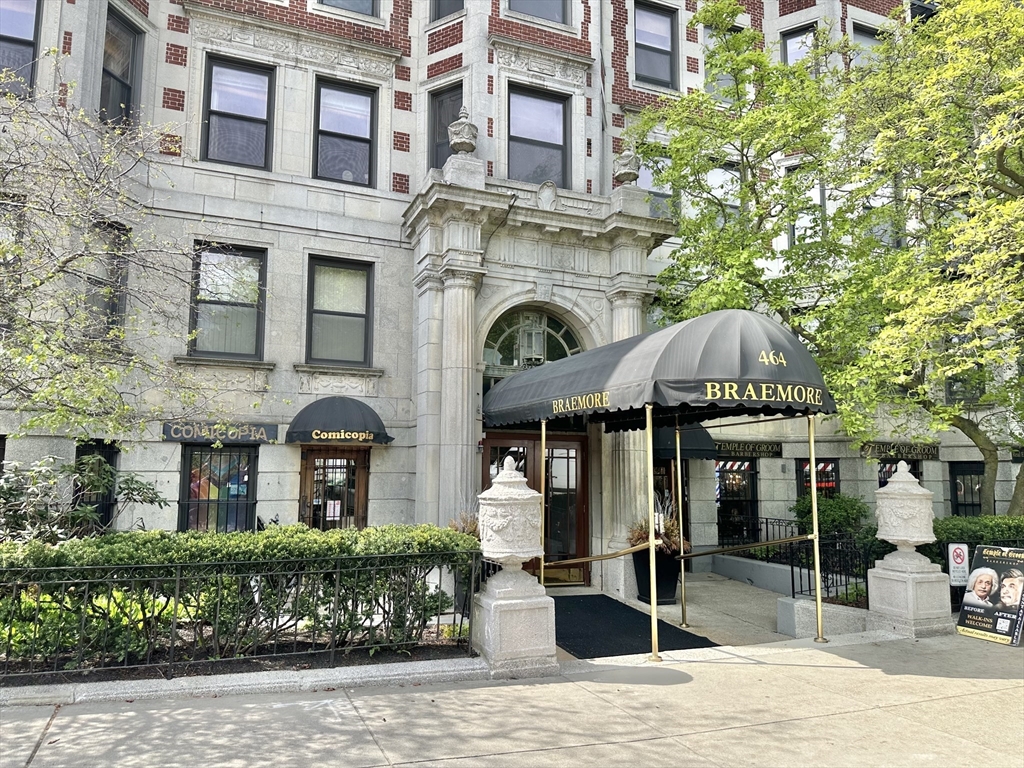 464 Commonwealth Avenue, Unit 38 Boston, MA 02215 - Photo 1 of 16 a front view of a building