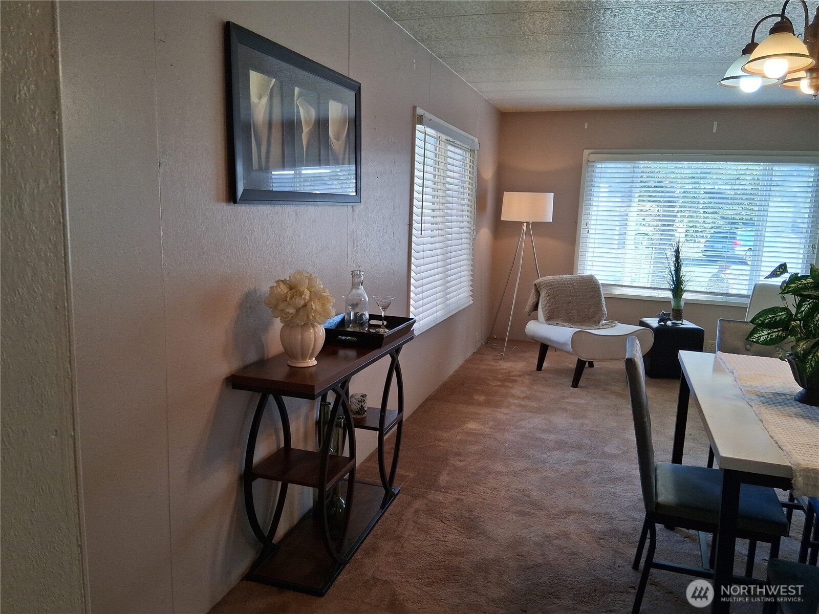 815 124th Street Southwest, Unit 36 Everett, WA 98204 - Photo 18 of 33 a view of a livingroom with furniture