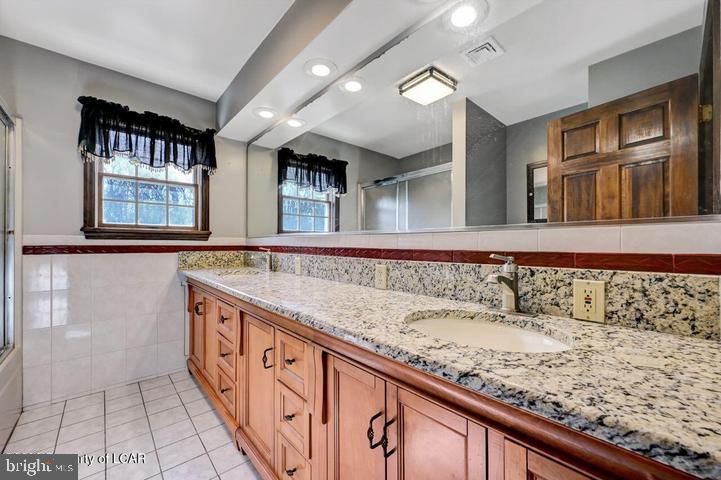 1424 East Broad Street Hazleton, PA 18201 - Photo 54 of 89