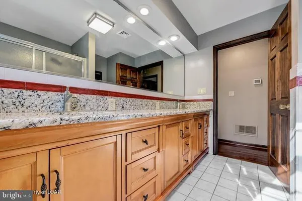 $435,000 | 1424 East Broad Street, Hazleton, PA 18201