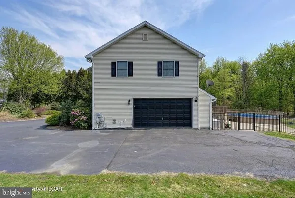 $435,000 | 1424 East Broad Street, Hazleton, PA 18201