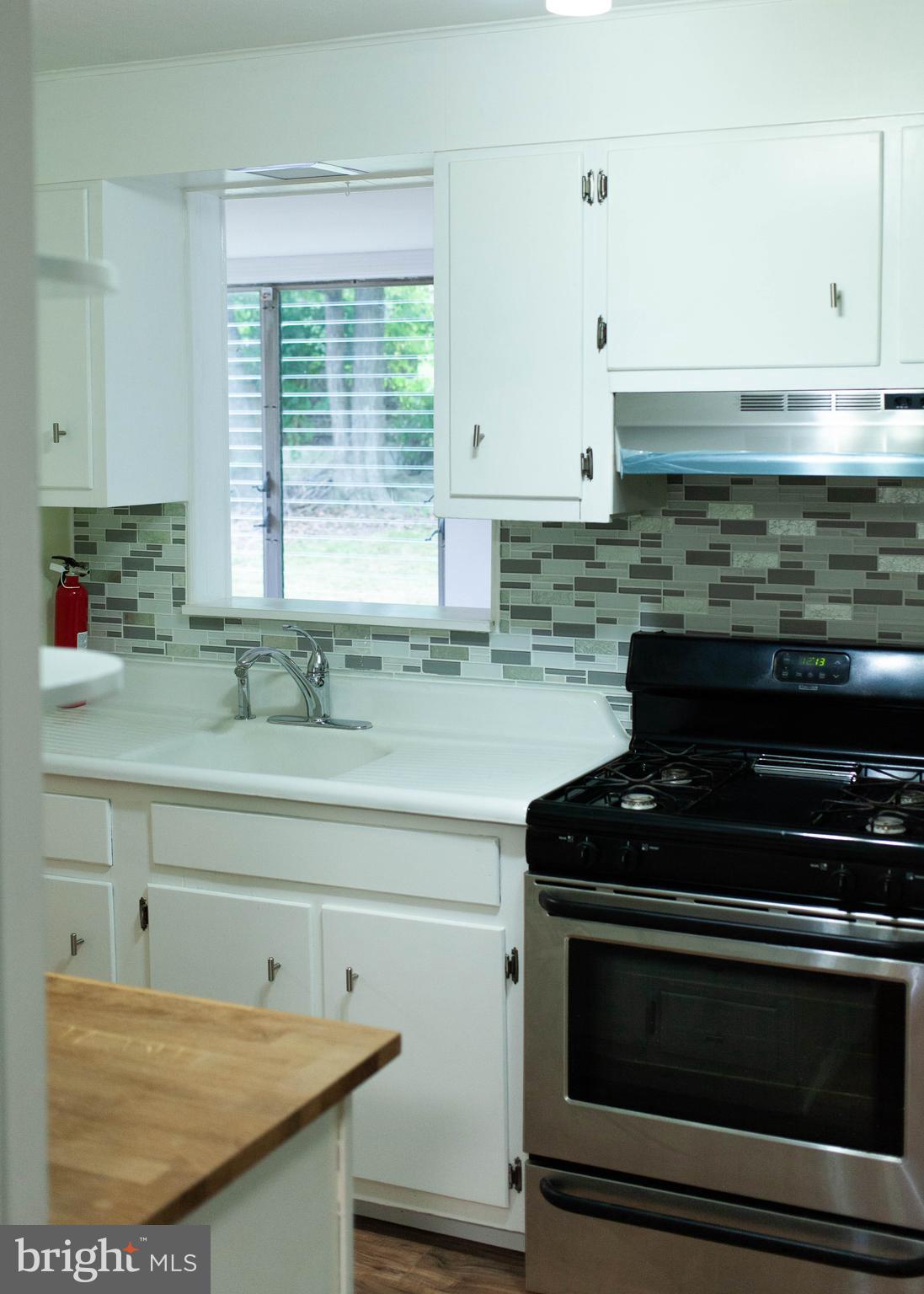 514 Sutherland Road Trenton, NJ 08618 - Photo 9 of 15