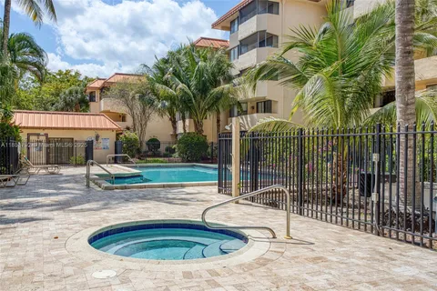 $160,000 | 7401 Northwest 16th Street, Unit 408, Plantation, FL 33313