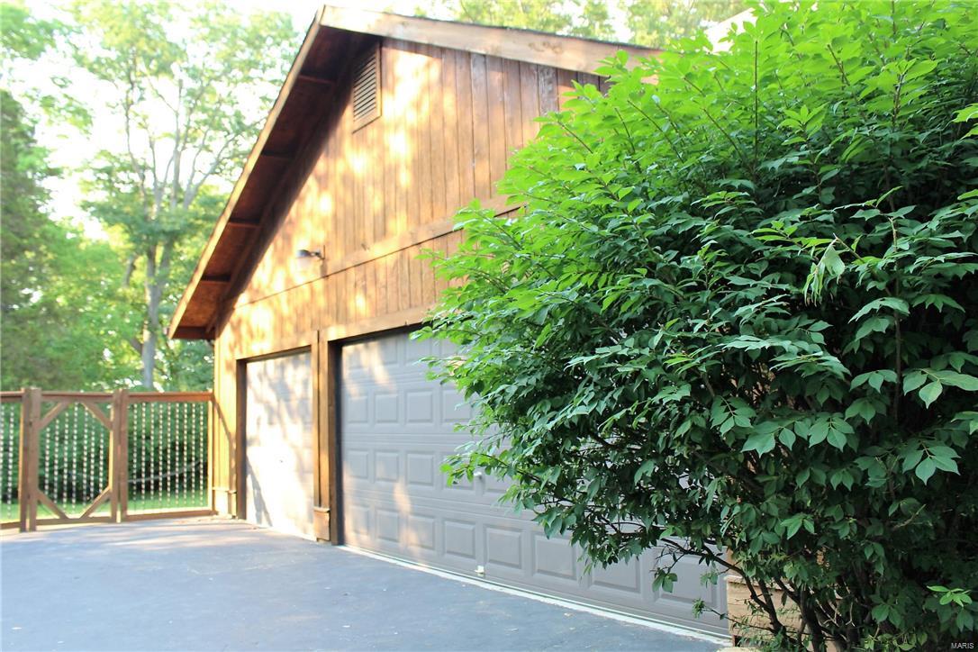 299 Glyn Cagny Road Ballwin, MO 63021 - Photo 11 of 52 Gallery Image 11