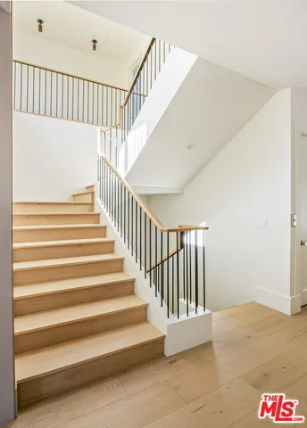 $8,598,000 | 3062 Dannyhill Drive, Los Angeles, CA 90064