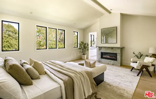 $8,598,000 | 3062 Dannyhill Drive, Los Angeles, CA 90064