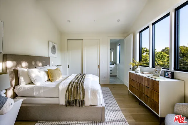 $8,598,000 | 3062 Dannyhill Drive, Los Angeles, CA 90064