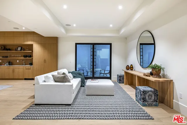 $8,598,000 | 3062 Dannyhill Drive, Los Angeles, CA 90064