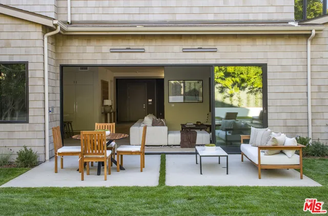 $8,598,000 | 3062 Dannyhill Drive, Los Angeles, CA 90064