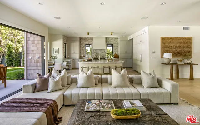 $8,598,000 | 3062 Dannyhill Drive, Los Angeles, CA 90064