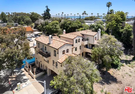 $2,050,000 | 44 East Thompson Boulevard, Ventura, CA 93001