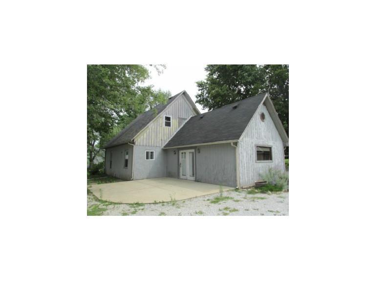 7589 East Blue Ridge Road Shelbyville, IN 46176 - Photo 2 of 13