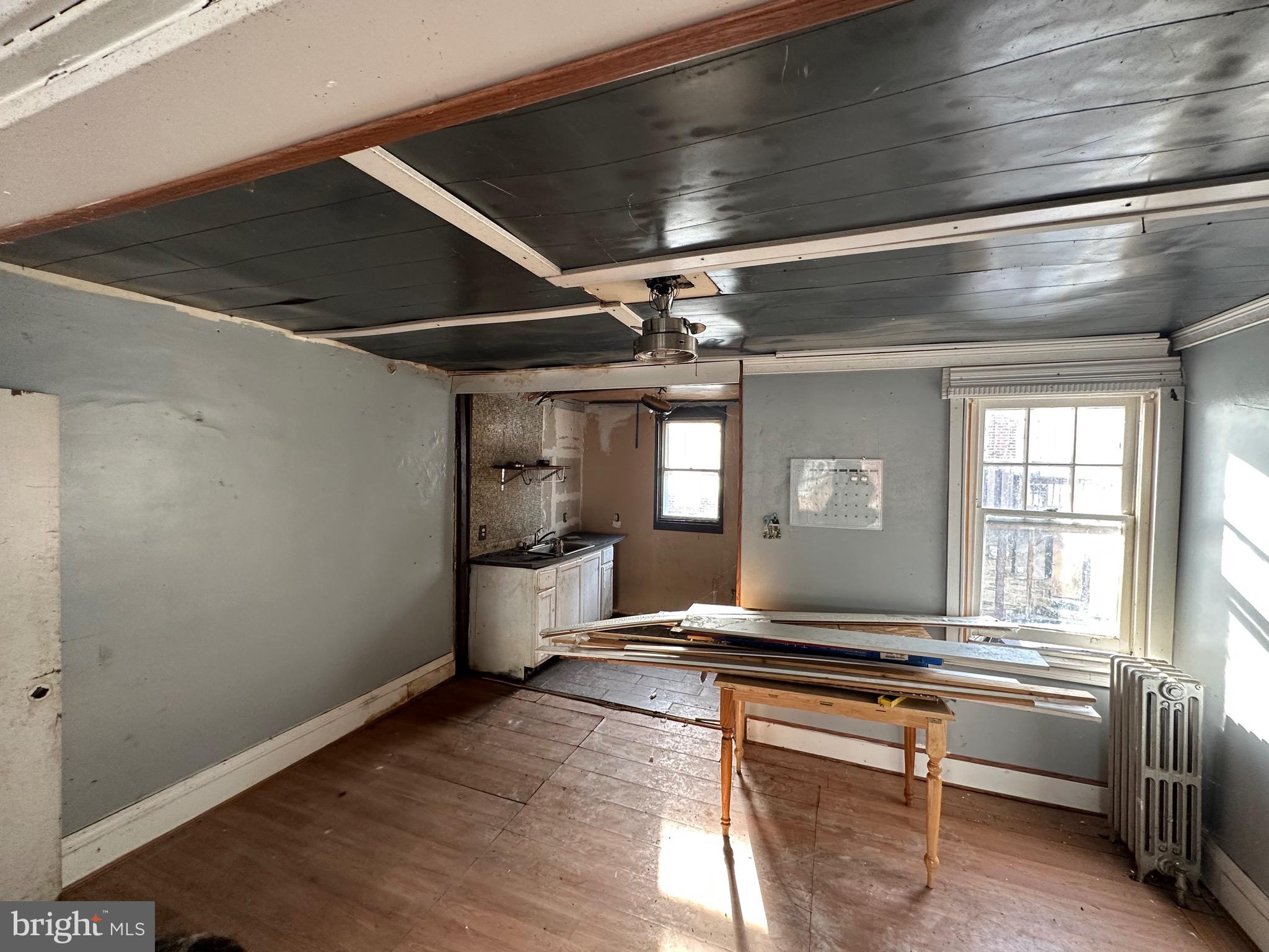 7112 Seaford Road Upper Darby, PA 19082 - Photo 2 of 13 Gallery Image 2