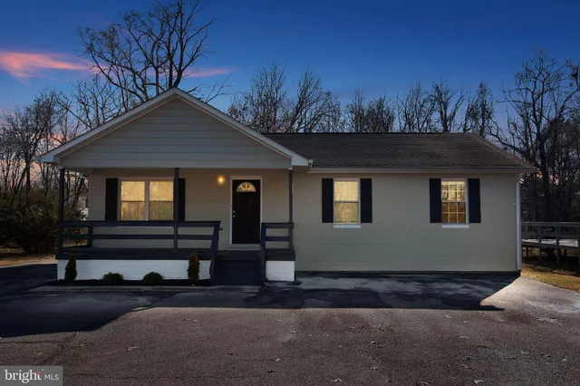 $2,872 | 3382 Old Washington Road, Waldorf, MD 20602