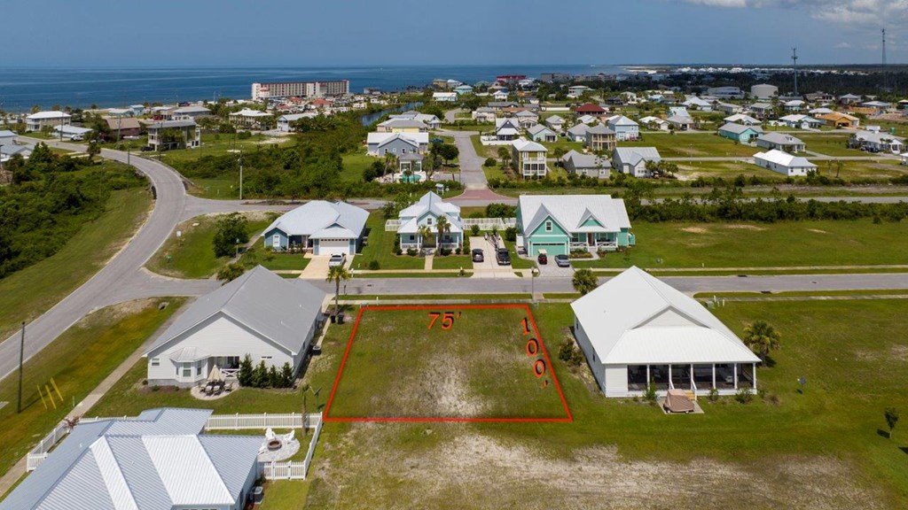 102 St Frances Street Port St. Joe, FL 32456 - Photo 3 of 5