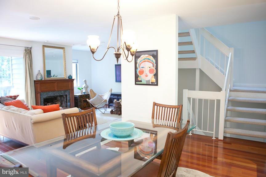 1958 Winterport Cluster Reston, VA 20191 - Photo 12 of 30 Living Room