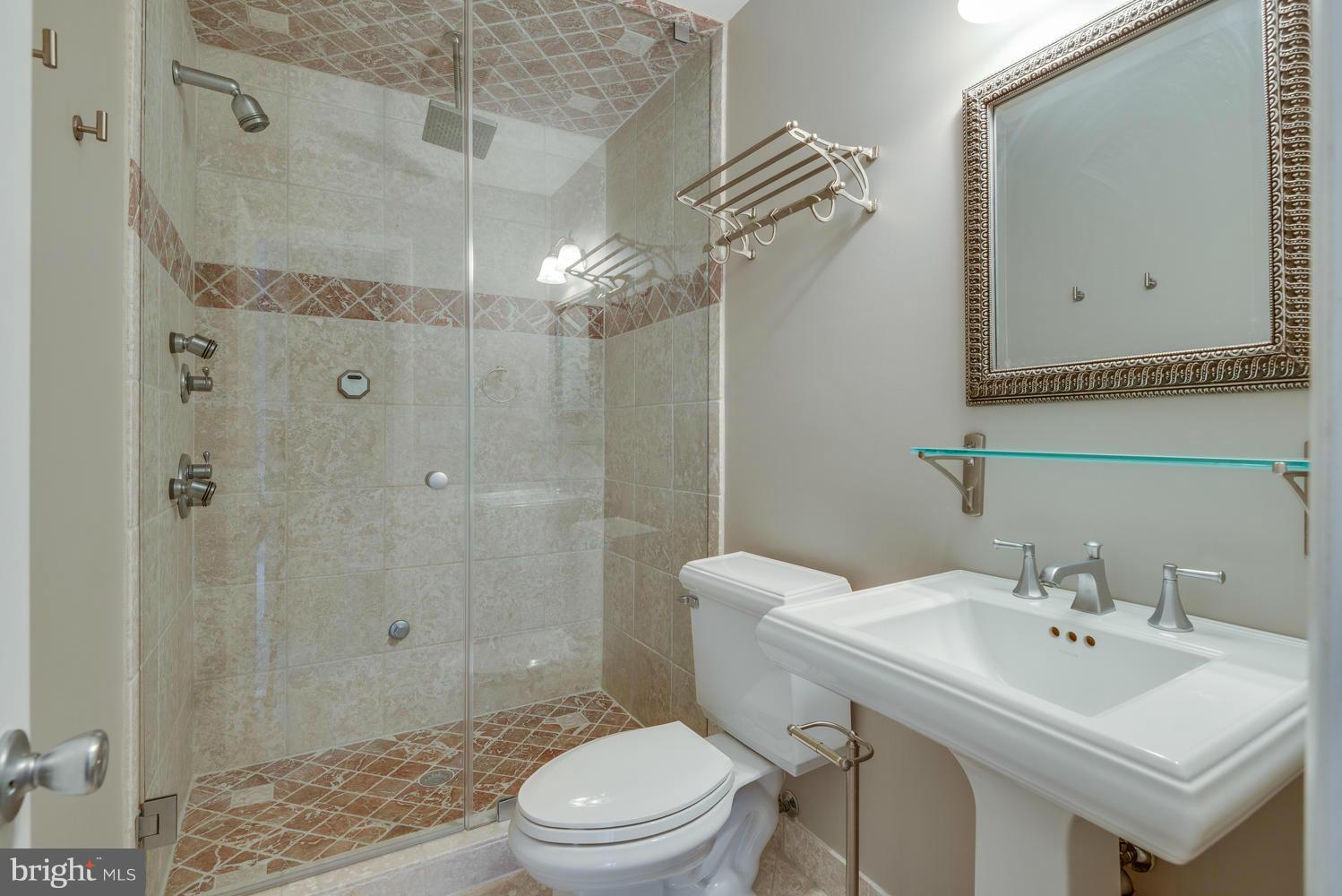 1958 Winterport Cluster Reston, VA 20191 - Photo 17 of 30 Bath (Master)