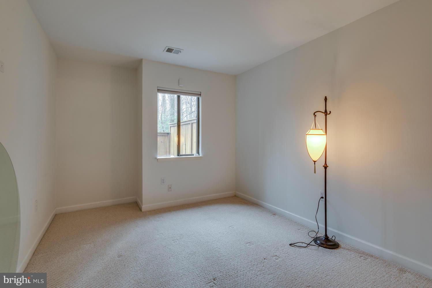 1958 Winterport Cluster Reston, VA 20191 - Photo 24 of 30 Bedroom