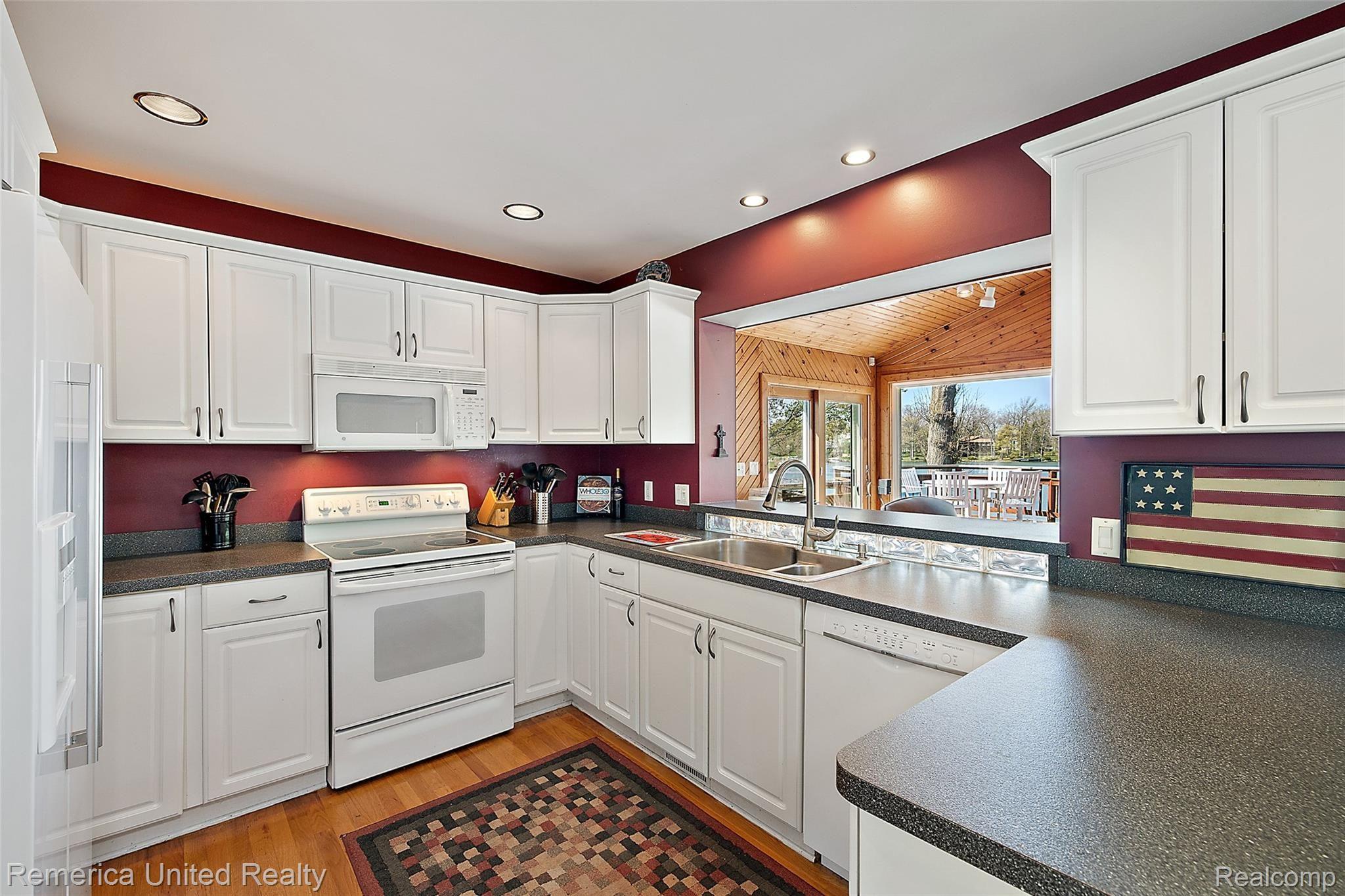 7230 Hatchery Road Waterford, MI 48327 - Photo 12 of 72 7230 Hatchery Rd-38.jpg