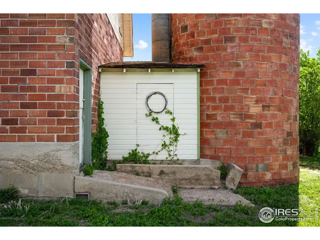a black and white photo of a book shop