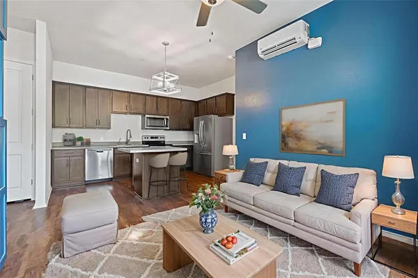 $1,750 | 8601 West Gate Boulevard, Unit 11101, Austin, TX 78745