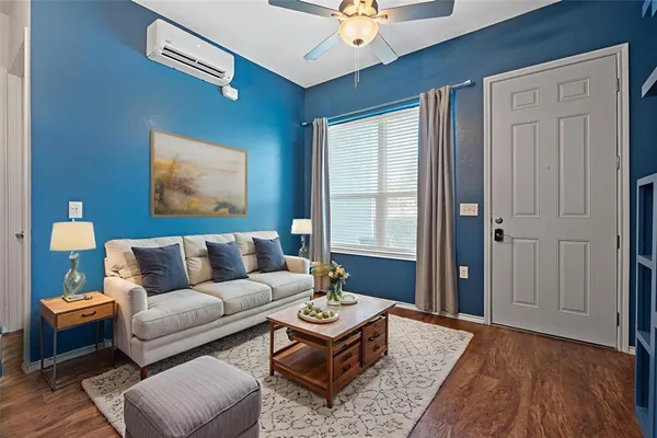 $1,750 | 8601 West Gate Boulevard, Unit 11101, Austin, TX 78745