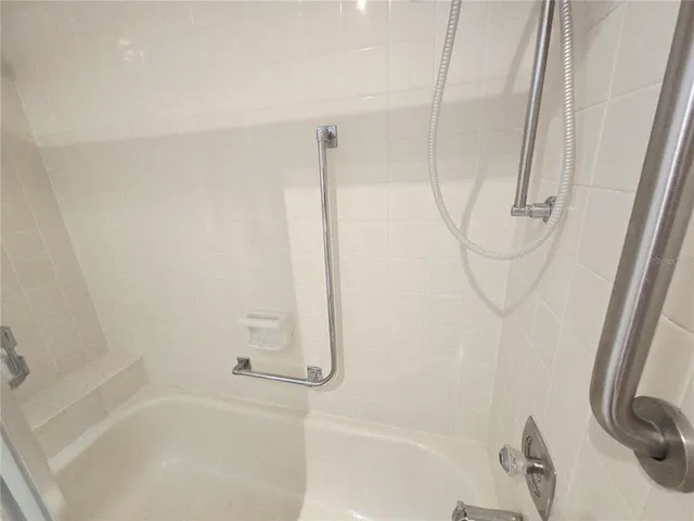 $1,375 | 4345 Tahitian Gardens Circle, Unit J, Holiday, FL 34691