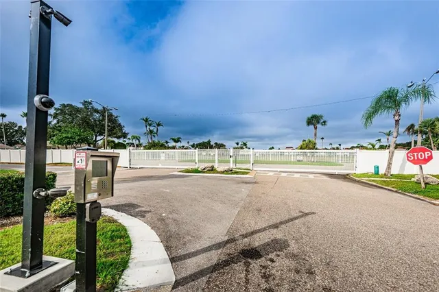 $1,375 | 4345 Tahitian Gardens Circle, Unit J, Holiday, FL 34691