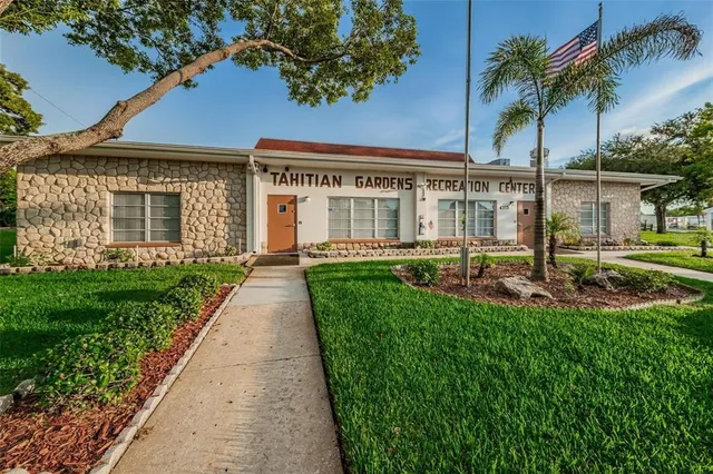 $1,375 | 4345 Tahitian Gardens Circle, Unit J, Holiday, FL 34691