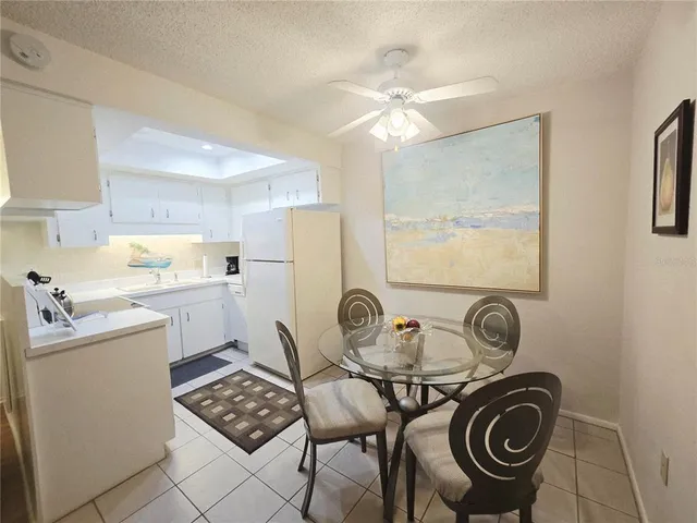 $1,375 | 4345 Tahitian Gardens Circle, Unit J, Holiday, FL 34691