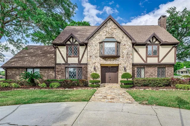 $850,000 | 3906 Canyon Lake Point, Lakeland, FL 33813