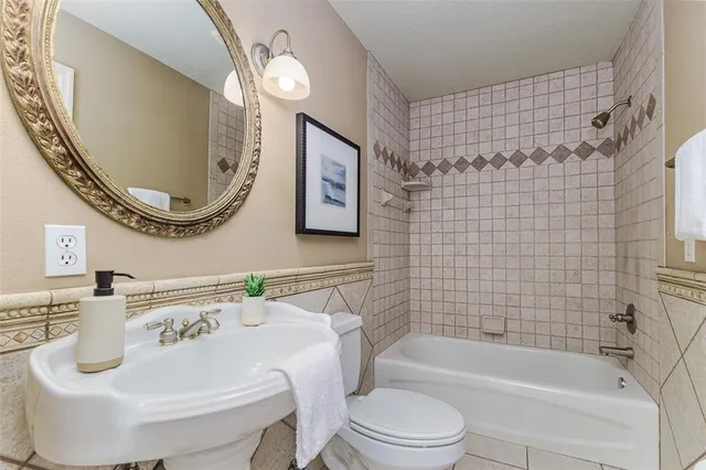 $850,000 | 3906 Canyon Lake Point, Lakeland, FL 33813