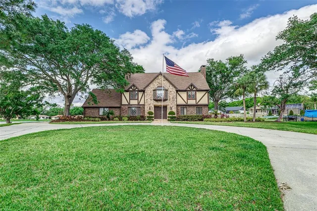 $850,000 | 3906 Canyon Lake Point, Lakeland, FL 33813