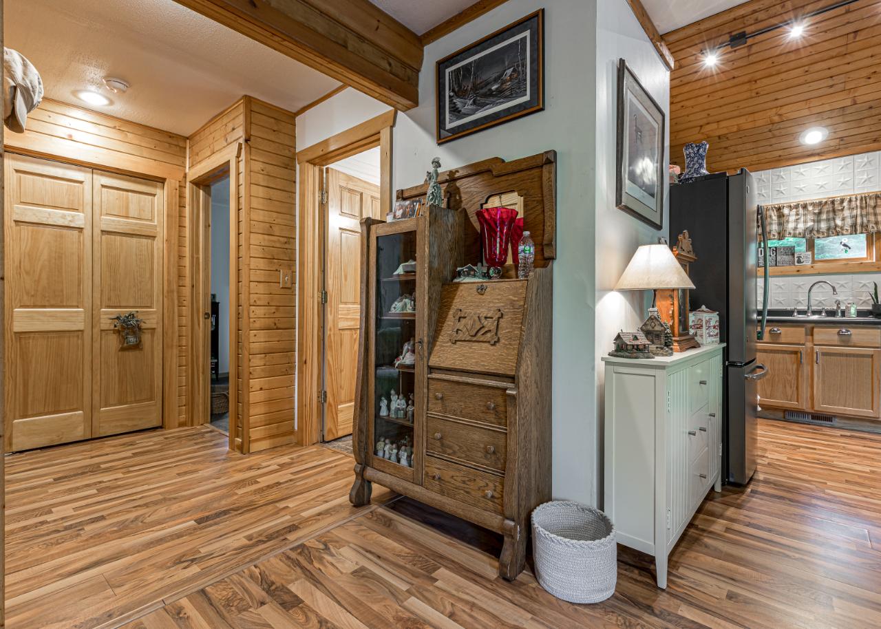 7658 Frontier Road Presque Isle, WI 54557 - Photo 27 of 42 Gallery Image 27