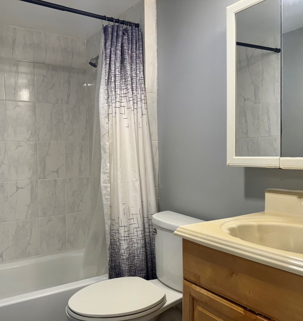 1787 West Algonquin Road, Unit 2A Mount Prospect, IL 60056 - Photo 37 of 39