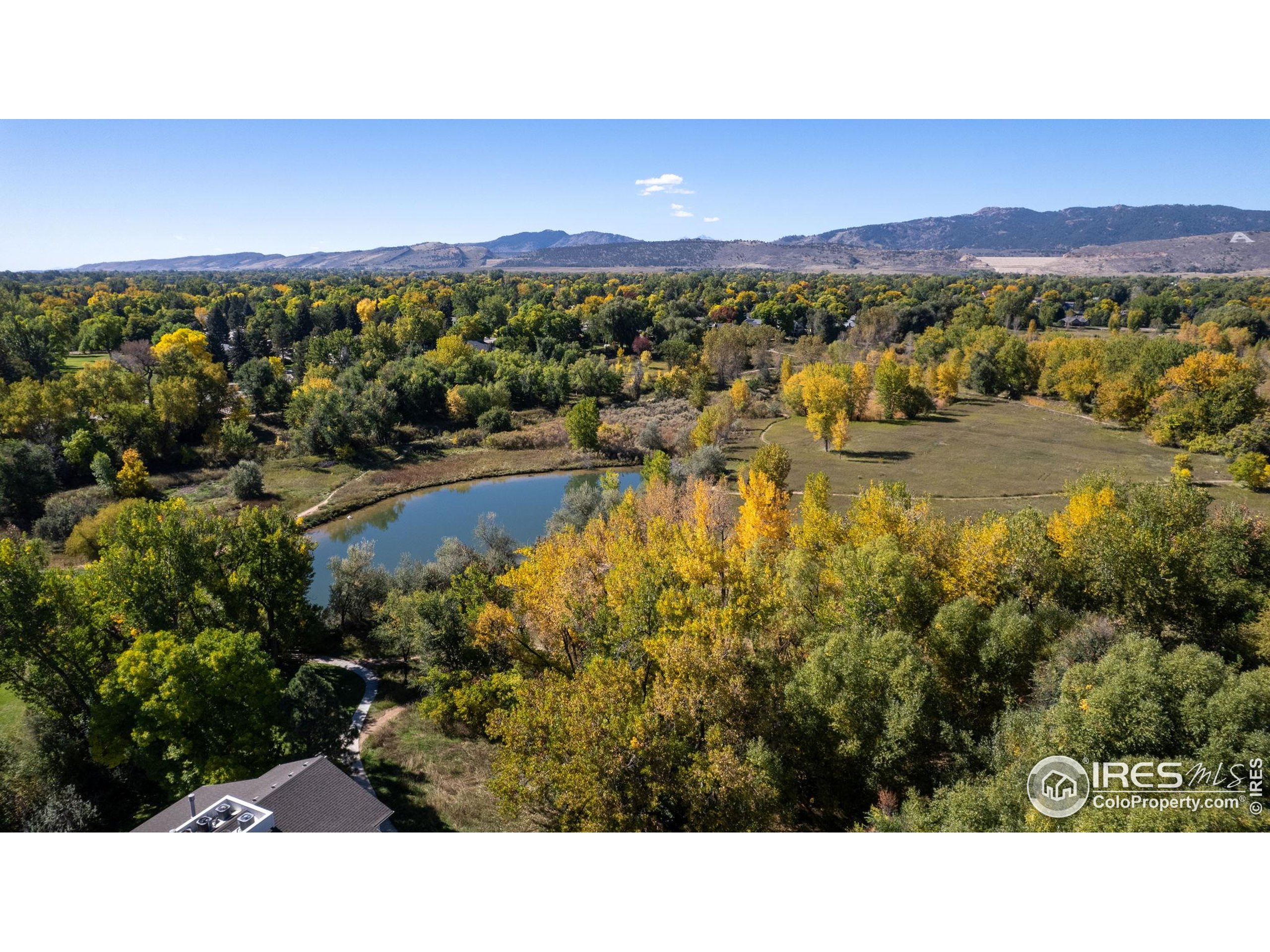 1705 Heatheridge Road, Unit M204 Fort Collins, CO 80526 - Photo 3 of 35 a view of a city with sunset view