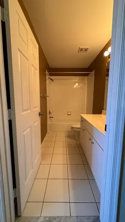 $2,900 | 6422 Park Lake Circle, Boynton Beach, FL 33437