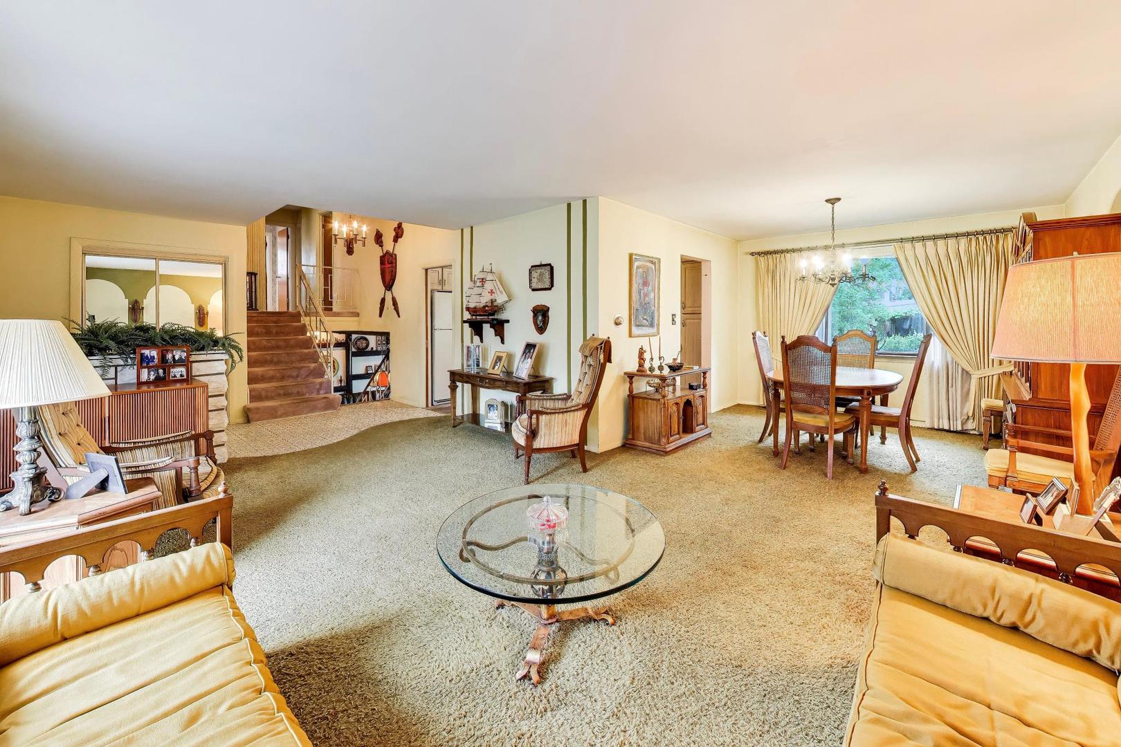 607 South George Street Mount Prospect, IL 60056 - Photo 5 of 34 Gallery Image 5