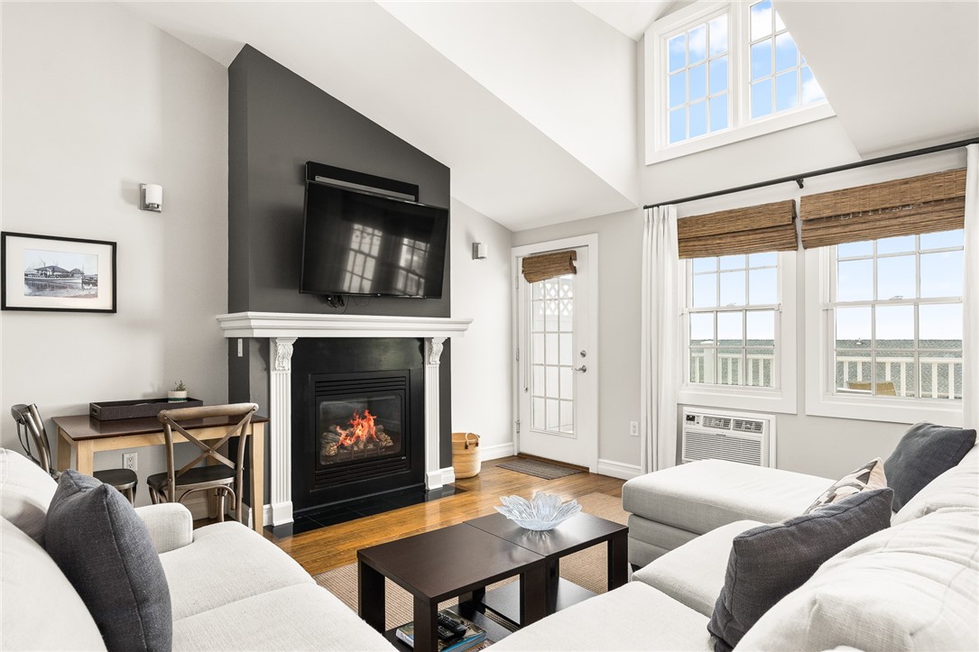 44 Bay Street, Unit B208 Westerly, RI 02891 - Photo 11 of 24