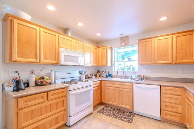 $699,000 | 822 Jack London Drive, Santa Rosa, CA 95409