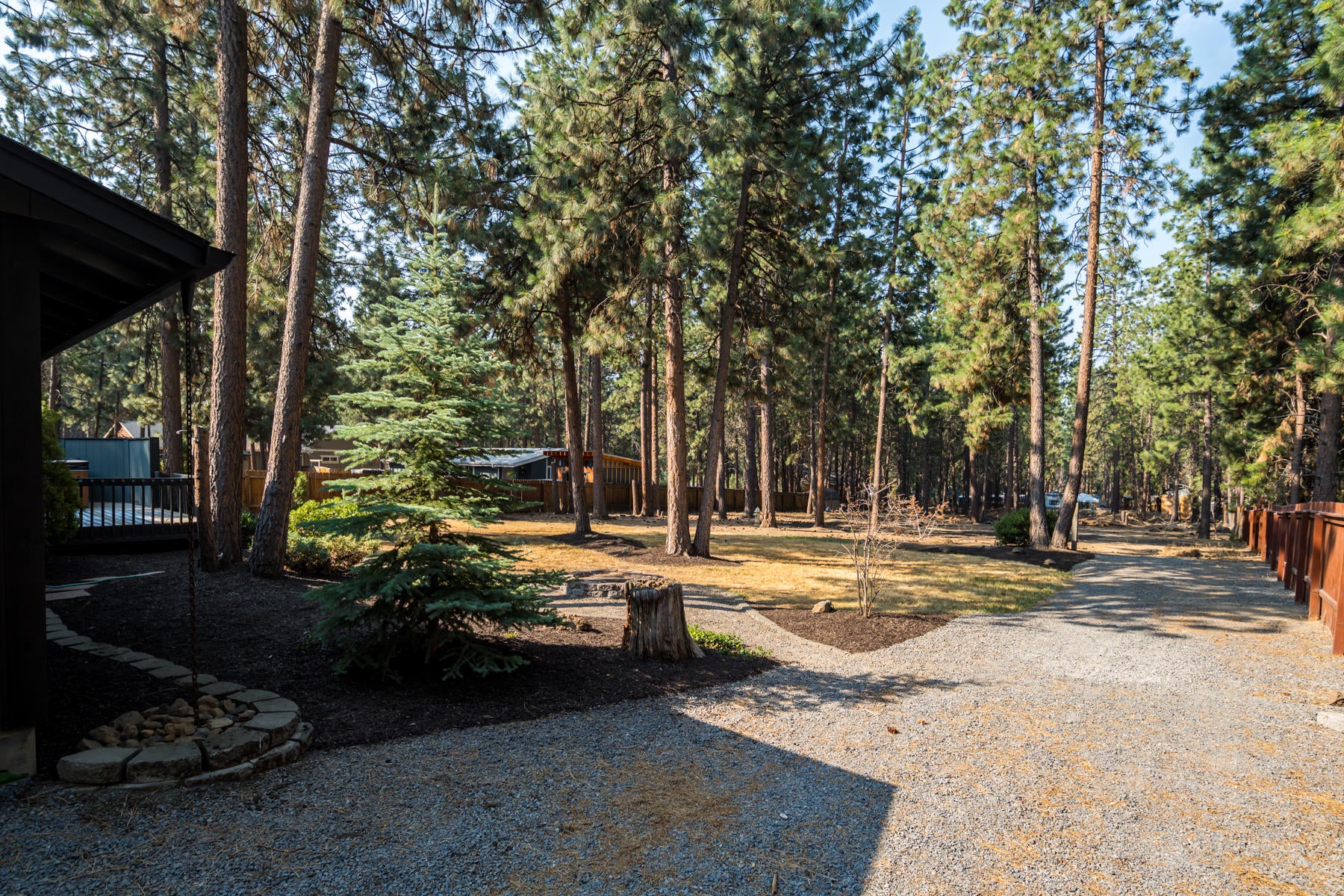 60125 Crater Road Bend, OR 97702 - Photo 9 of 34 JH5_9313